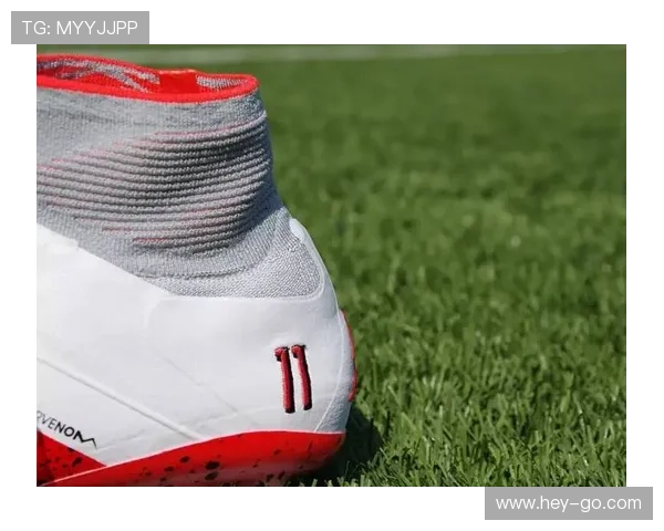 球星穿着AJ足球鞋展现个性风采 打破传统与创新的完美结合