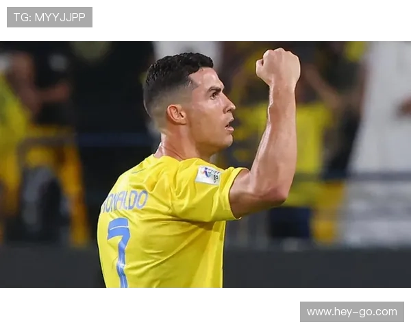 足球巨星突遭重伤意外赛季或提前报销引发球迷广泛关注 足球巨星突遭重伤意外赛季或提前报销引发球迷广泛关注