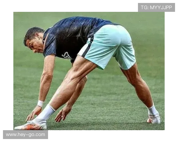 足球巨星如何在繁忙赛程中放松身心保持竞技状态秘诀揭秘